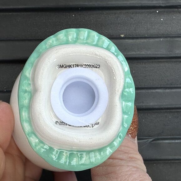 Hello Kitty Christmas Ceramic Salt and Pepper Shakers Sanrio New! Rare 2023 - Picture 6 of 15